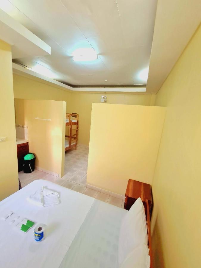 La-Familia Guest House シキホール エクステリア 写真